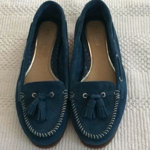 Sperry loafers blue suede with tassels-like new